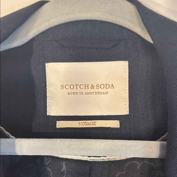 New Scotch & Soda Navy Herringbone Long Men’s Wear Vest with Gold and Belt - Picture 4 of 16